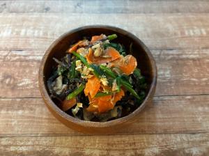 さばと野菜のごま和え