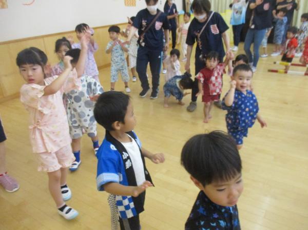 まず初めにすみっこ音頭〜🎶