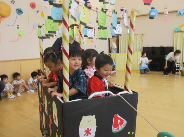 順番に山車に乗ったよ!