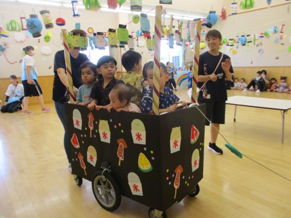 ひよこさん🐤とりすさん🐿が乗ってるよ〜!