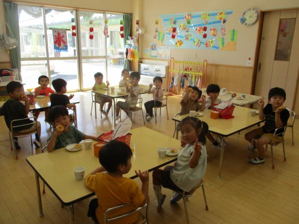 うさぎ組、ドーナツ大好き🍩