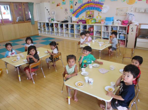 りす組、おいしいな〜😋