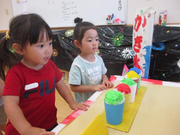 私のかき氷、まだかな?👀🍧