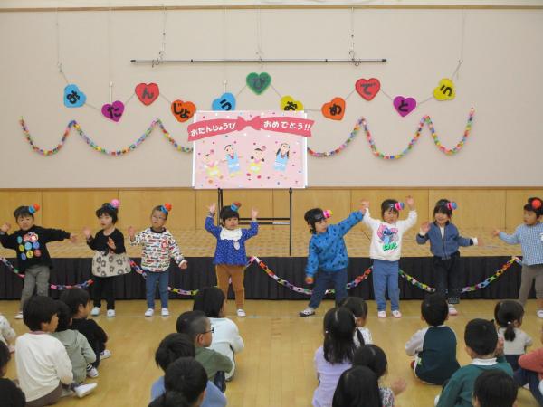 皆で手拍子で応援!