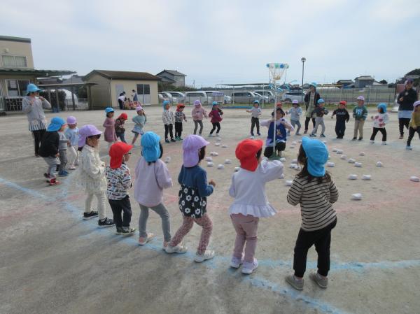 🎶しかのこのこのこ こしたんたん🎶