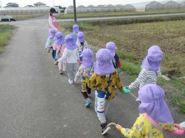 お土産しっかり持って歩くよ🤗