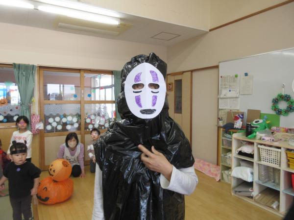 千と千尋のカオナシだ〜!!