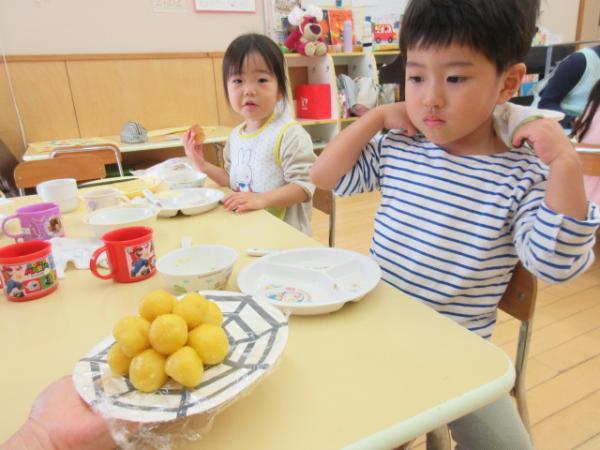茹でたらきれいな黄色になった😲