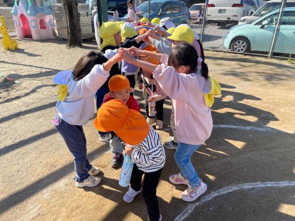 おかえり〜ぞう組さんがアーチでお出迎え〜