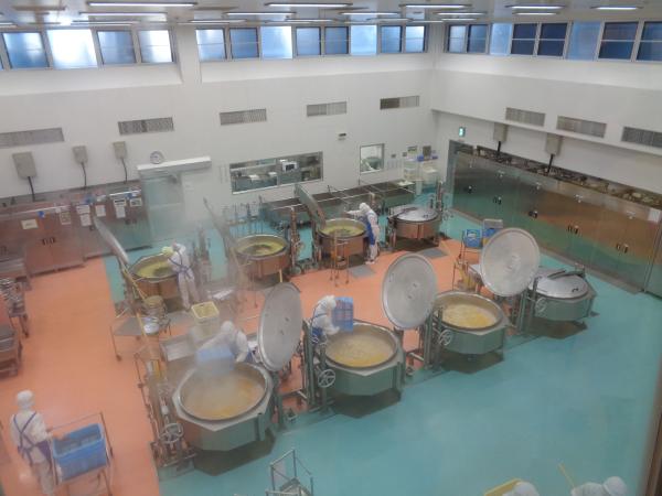 大きな鍋がたくさんあったよ!