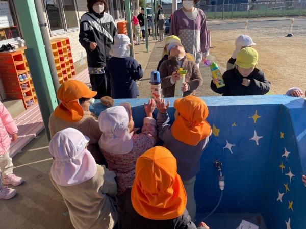 ぞう組さんにお手本を見せてもらったよ!!