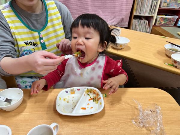 大きなおくちで「あーん!」