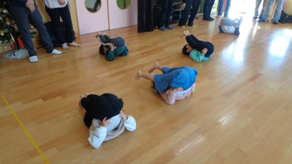 カタツムリのポーズ🐌