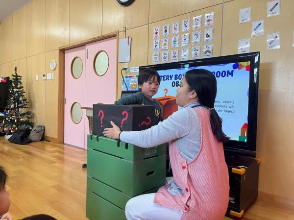 ミステリーボックス🎁 何が出てくるかな?👀