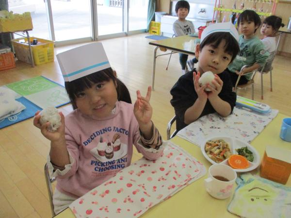 帽子似合うでしょ🎶