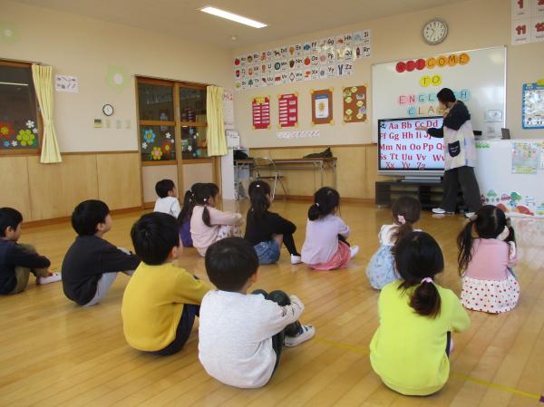 アルファベットをみんなで確認するよ😆