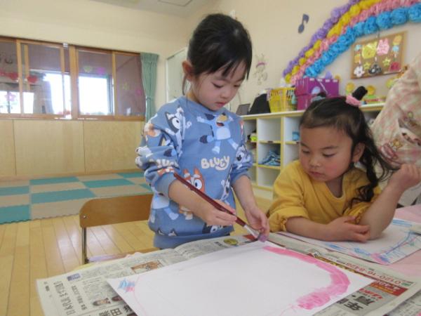 クレヨンで描いたところが浮き出てきた‼️😆