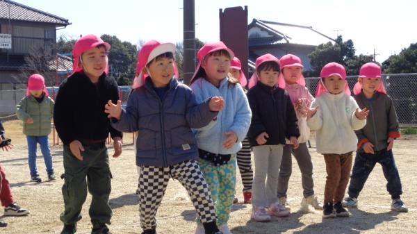 ボールをよく見て!