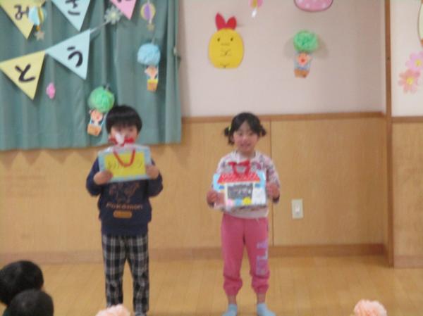 きりん組さんに心を込めて写真立てを作りました🎶