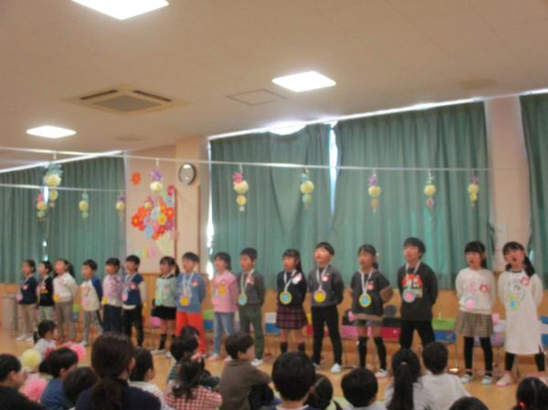 きりん組は、「ありがとうこころを込めて」の歌とメッセージを発表してもらったよ😉💖