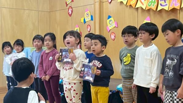 ぞう組さんへ、フォトフレームのプレゼント💓