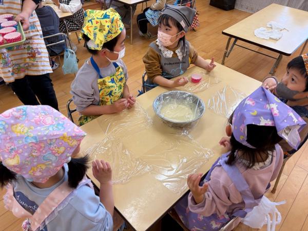 バナナケーキの生地がきたよ!!