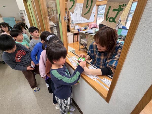 ぞう組はお金派と