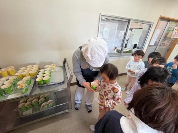 おやつを持って入場してください🍿