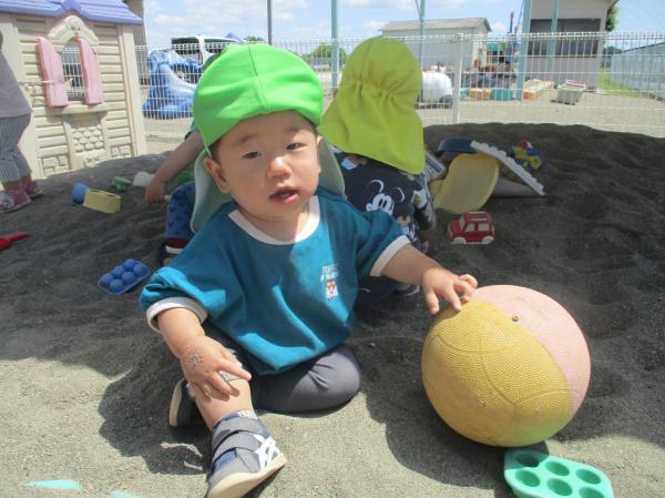 ボール転がせるかな?