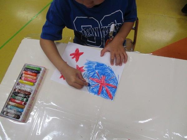丁寧に塗っているね🖍