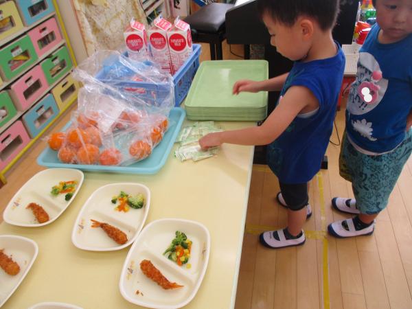 給食準備