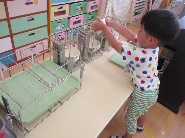 給食の片付け