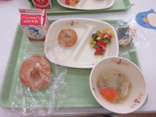 給食🍙