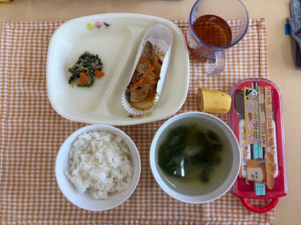 【おまけ】今日の給食です🍱