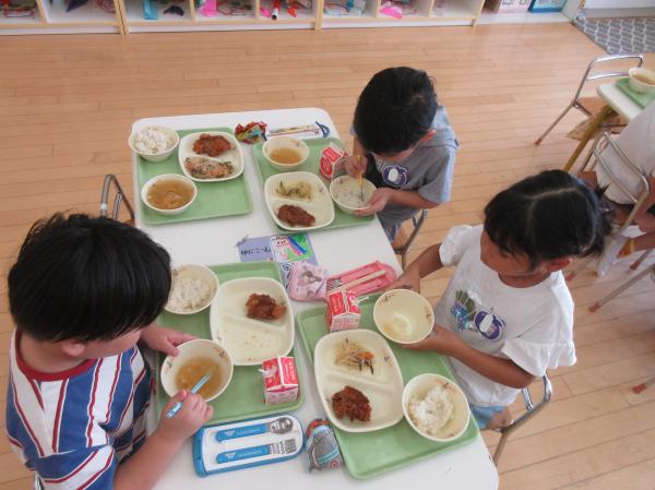 給食🍴