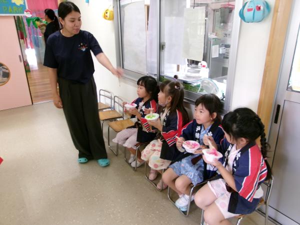 「いちごを英語で言うと?」「ストロベリー!」「正解✨」