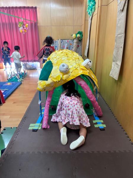 大きな口のトンネルだ〜😯!