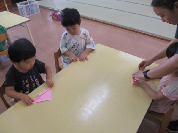 少し上に折り込んだら💡