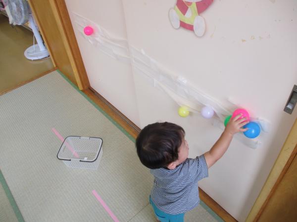 投げたボールは自分でお片付け👏