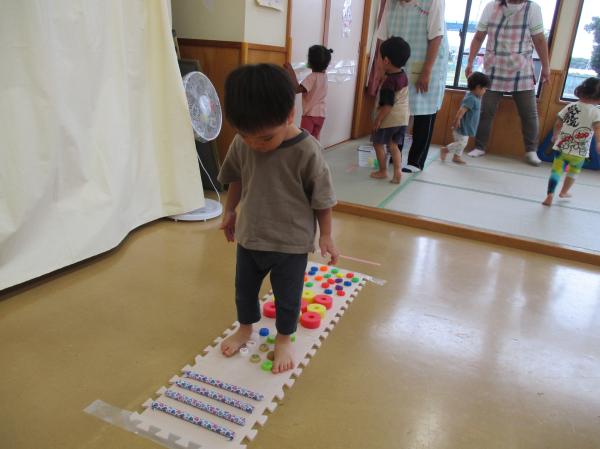 足の裏が変な感じ~😊
