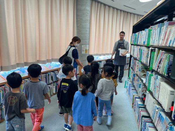 児童書コーナーに到着📖