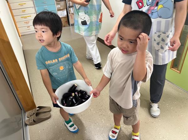 給食先生、美味しい料理に変身させて〜😆🌟