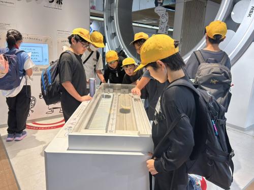 科学技術館見学