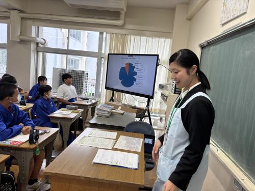 成長期の生徒たちに向けて&合唱練習、がんばっています