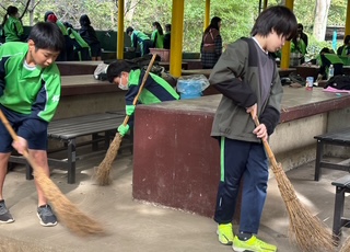 5年 宿泊学習 炊飯の後片付け