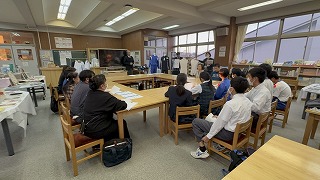 着やすさ重視へ、体操服選定委員会が議論