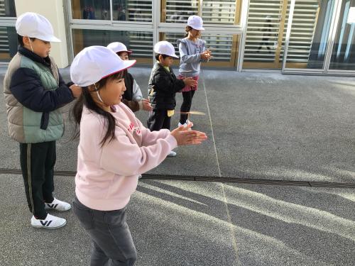 昔あそびで楽しんでいます!