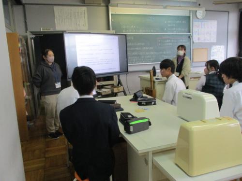 CS学習支援ボランティア 2学年家庭科(ミシン)