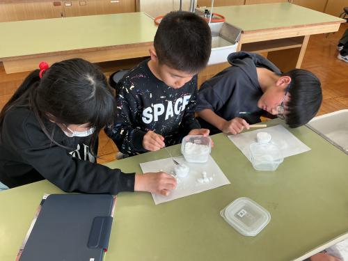 同じ体積なのに