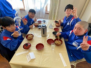 スキー宿泊学習7 ホテルでお昼